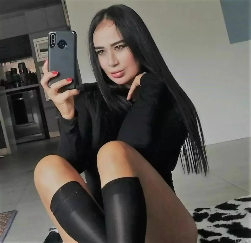Tatiana, 41