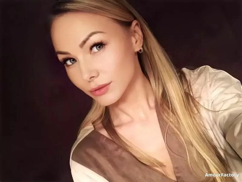 Yullia, 31