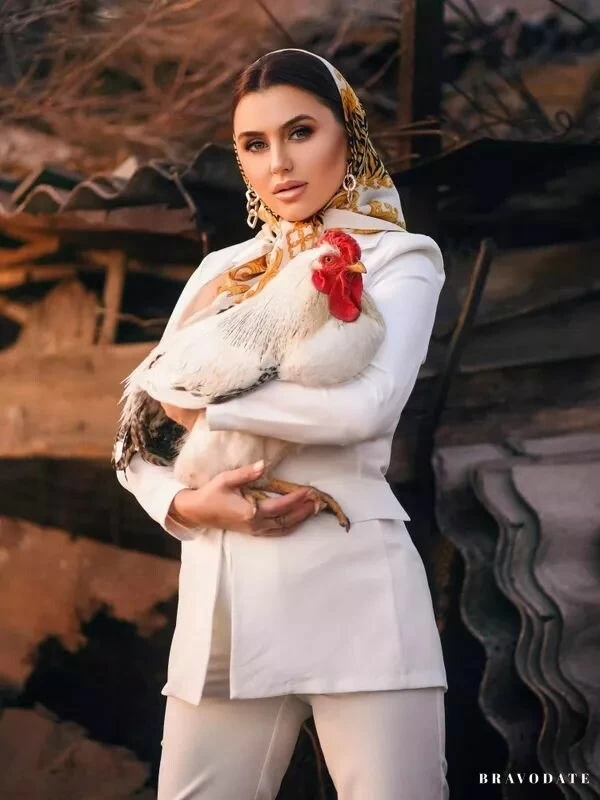 Olga, 39