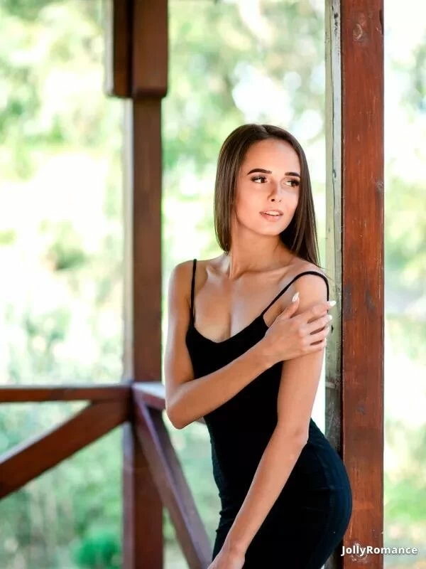 Polina, 26