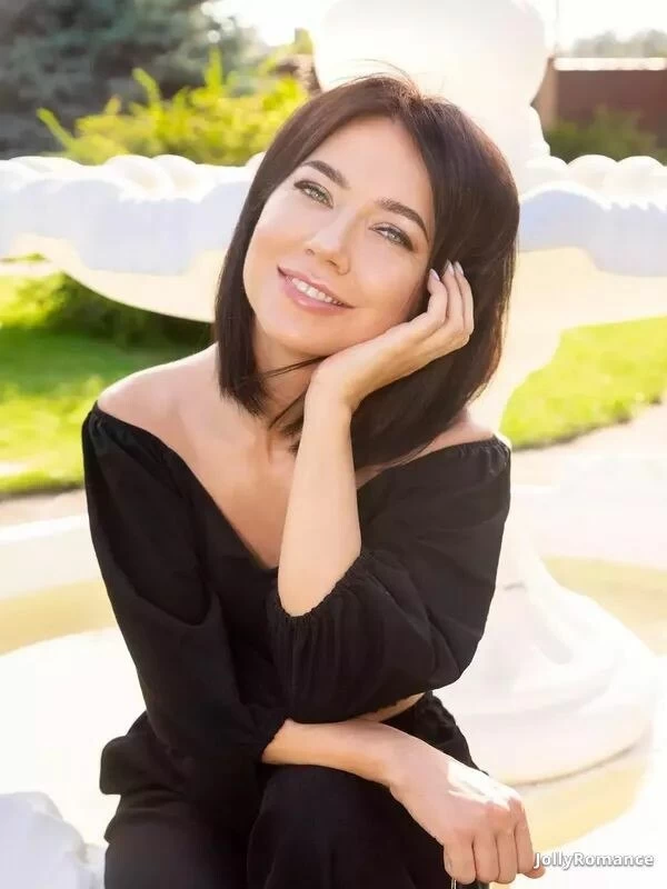 Irina, 39