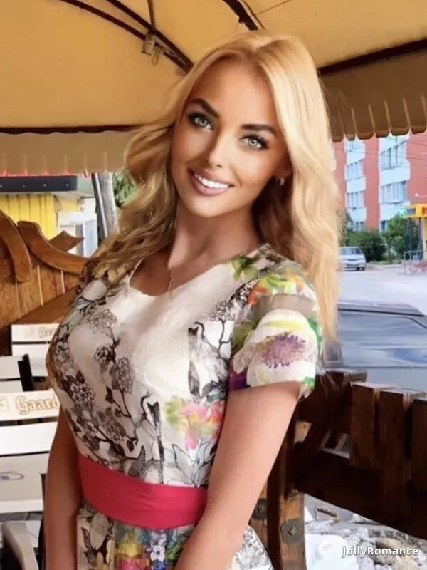 Kristina, 28