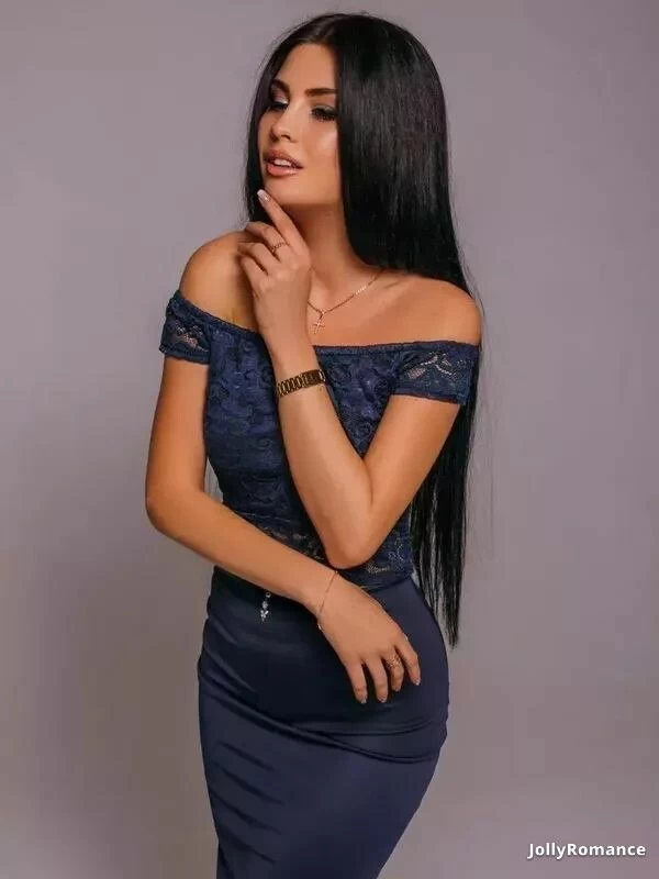 Sofiia, 24