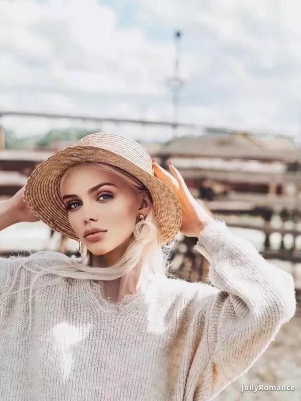 Mariya, 19