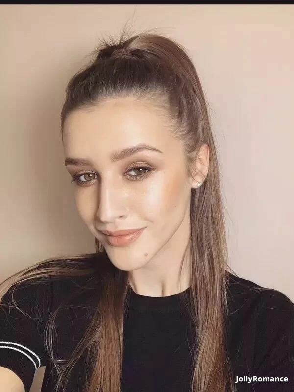 Zhanna, 24