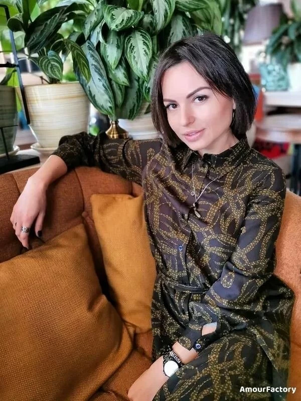 Aziza, 35