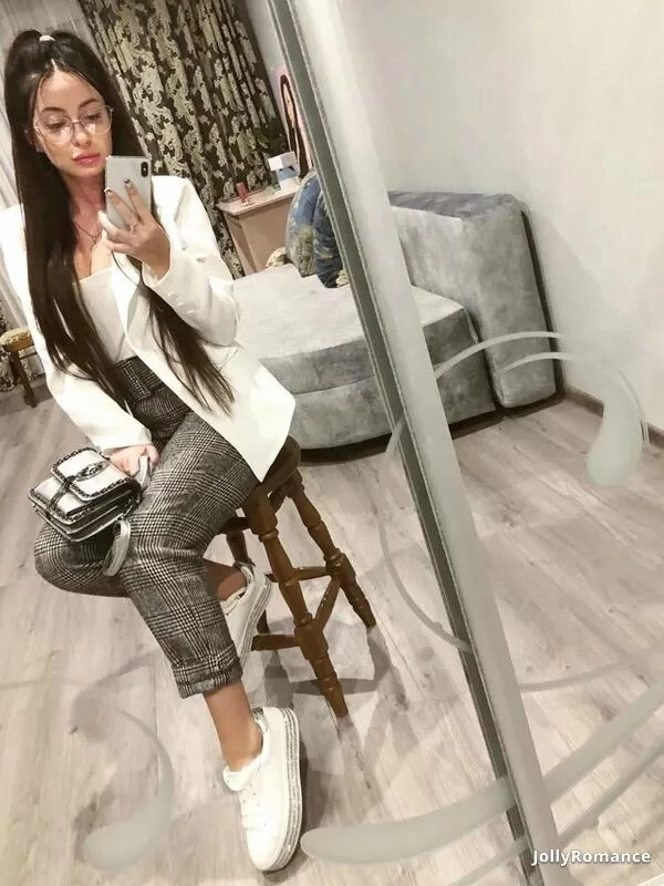 Lyudmila, 22