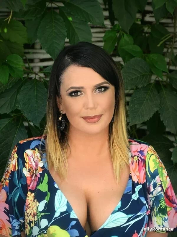 Anastasiia, 42