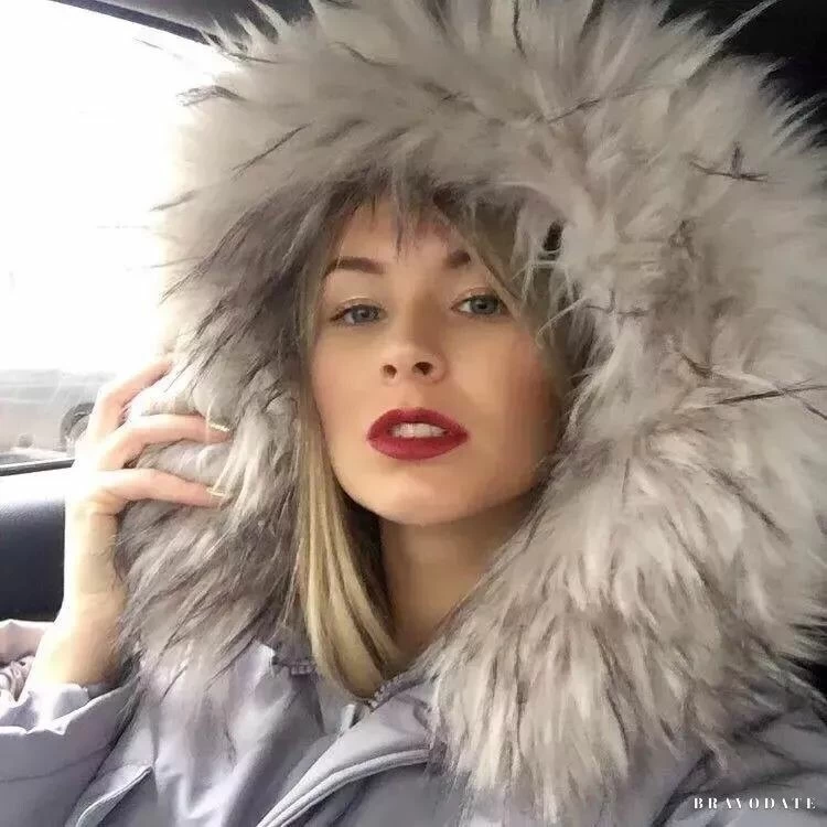 Anna, 33