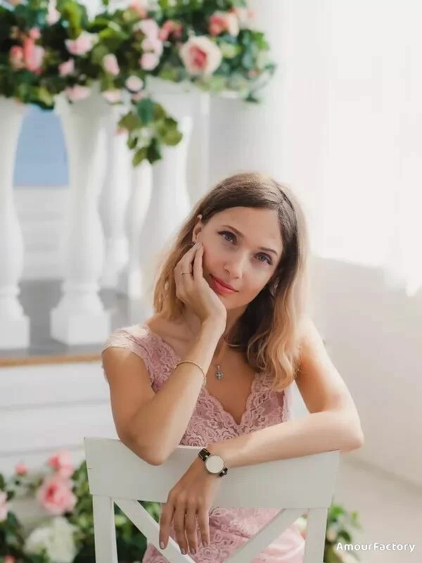 Yulia, 35