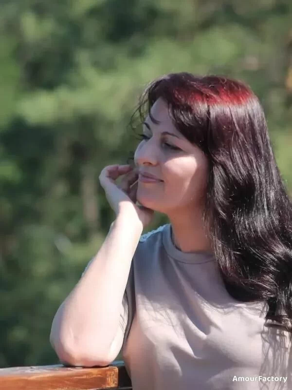Olga, 43