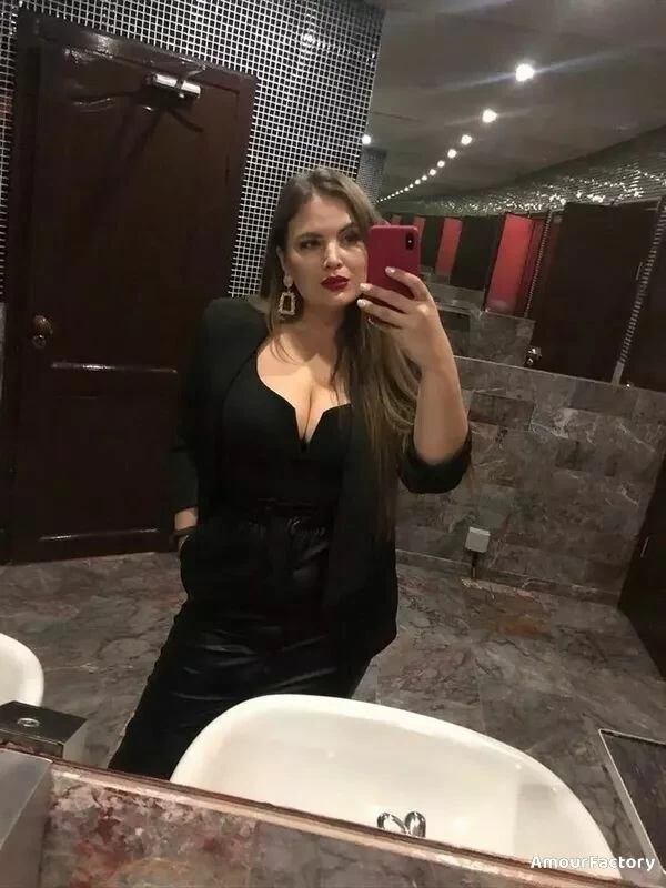 Nadezhda, 30