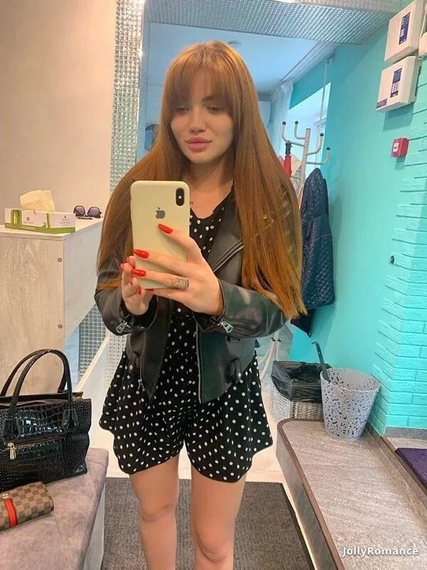 Victoria, 24