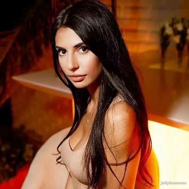 Anastasiia, 28