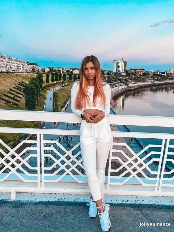 Mariya, 34