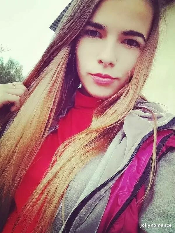Natalia, 21