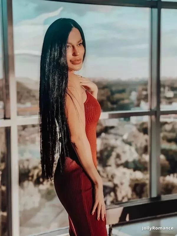 Julia, 39