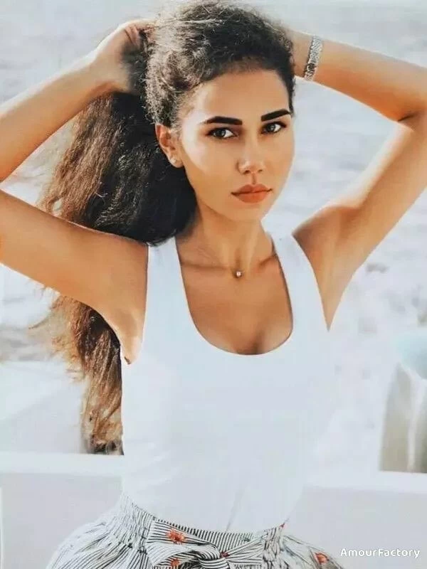 Anastasia, 29