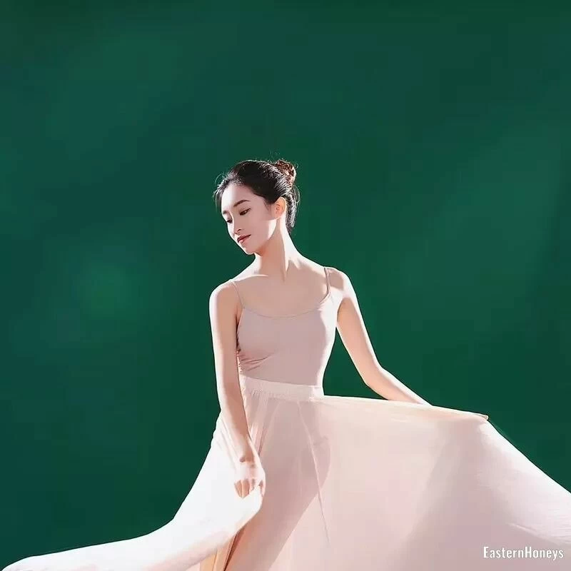Ying ying, 24