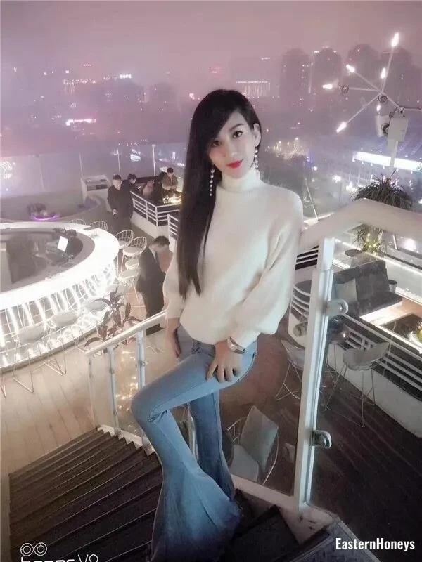 Selina, 42