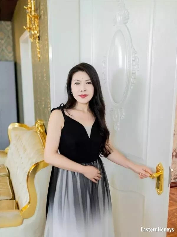 Xin Xie, 50