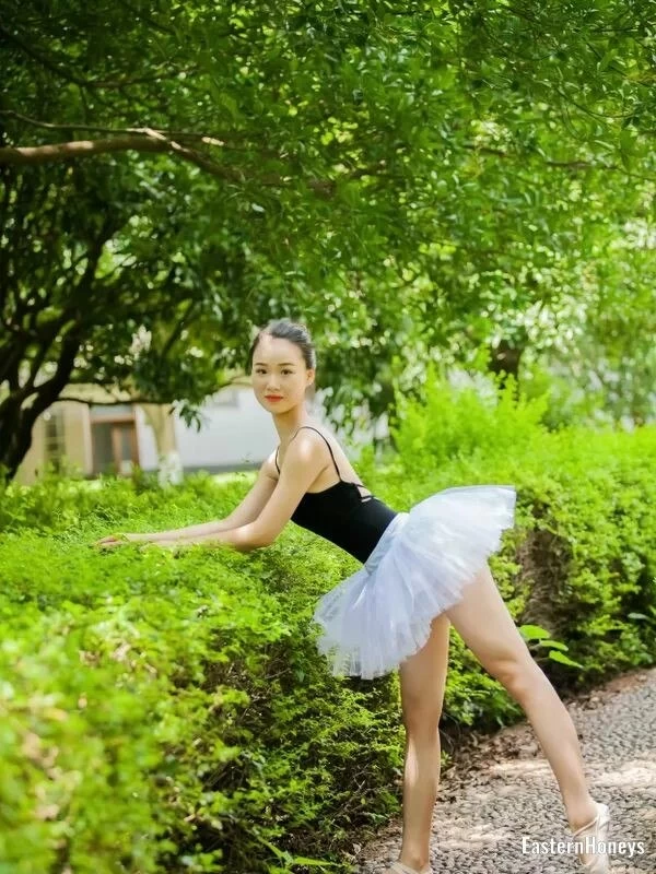 Jun Tang, 23