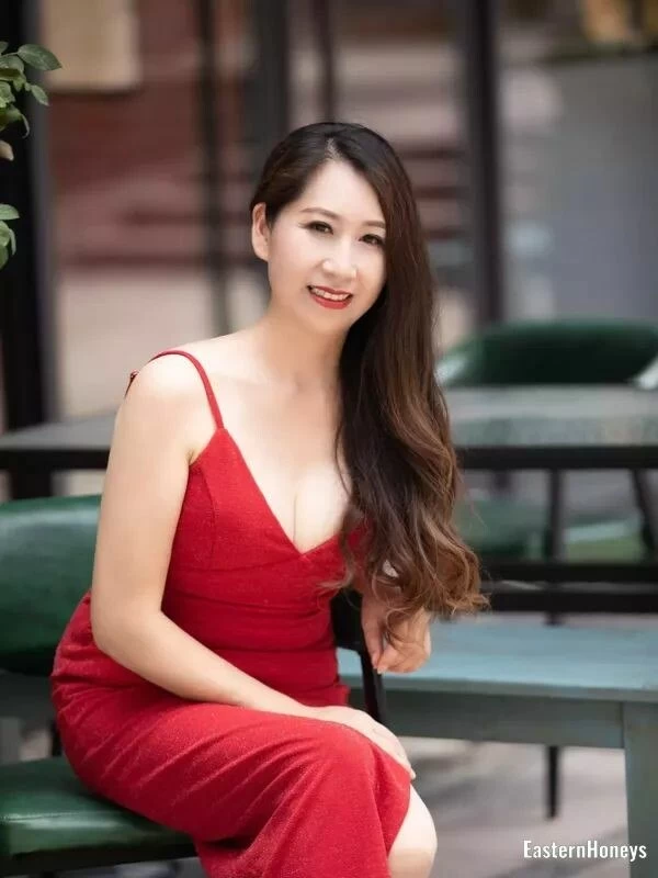 Yingying, 49