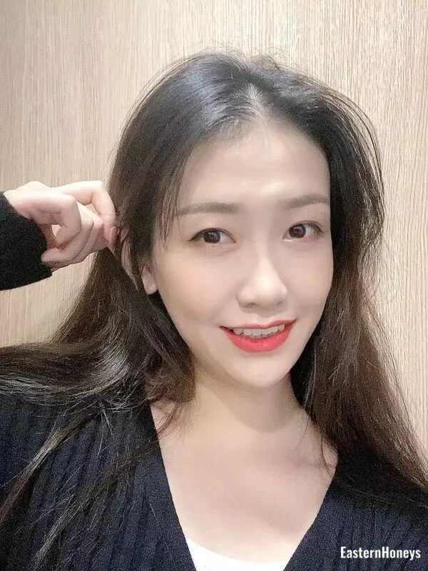 Cui Ling, 22