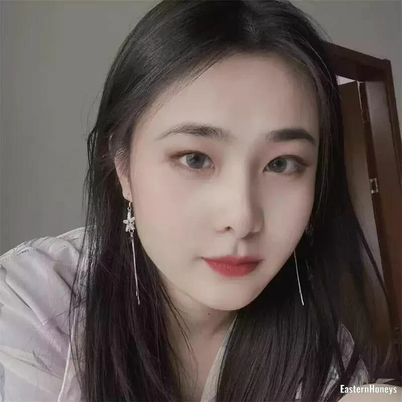 Yamei Huang, 22