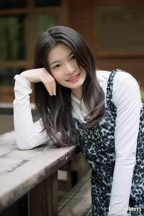 Cao MeiZhen, 24