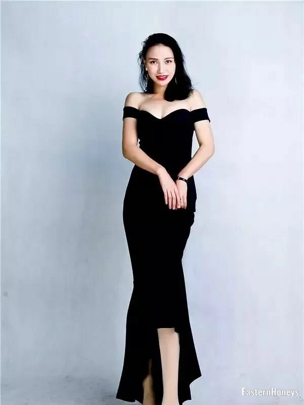 Huang Yie, 24