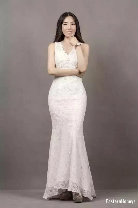 Niratchaya, 38