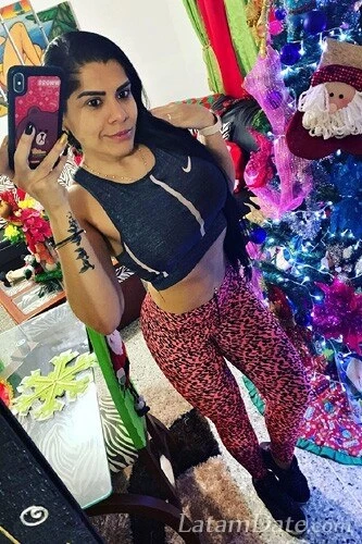 Isabel Restrepo, 35