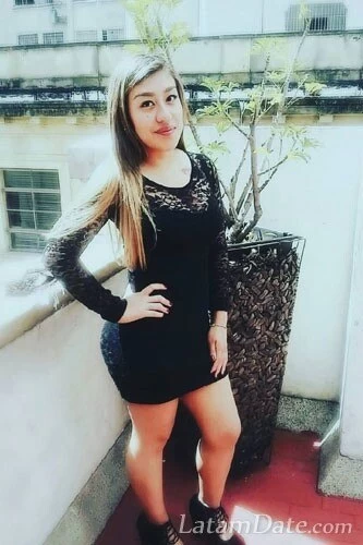 Ana, 24