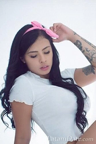 Camila, 26