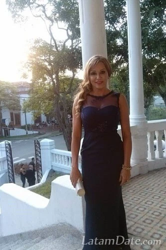 Madeleyne, 51