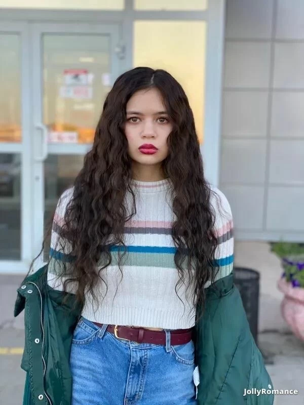 Inna, 23