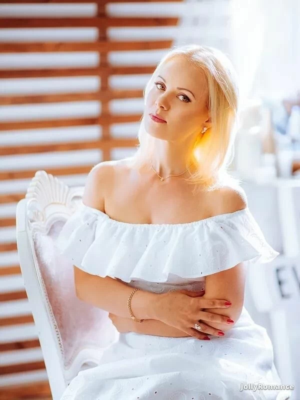 Ekaterina, 45