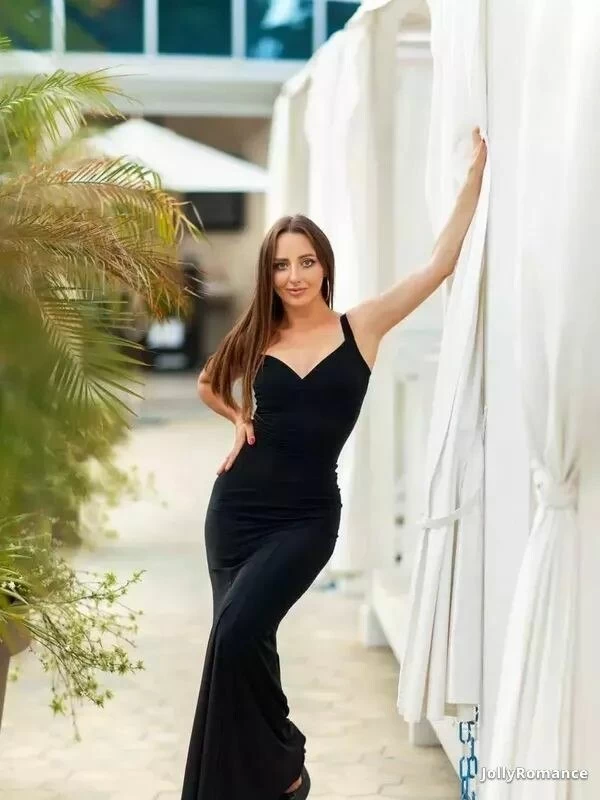 Daryna, 29