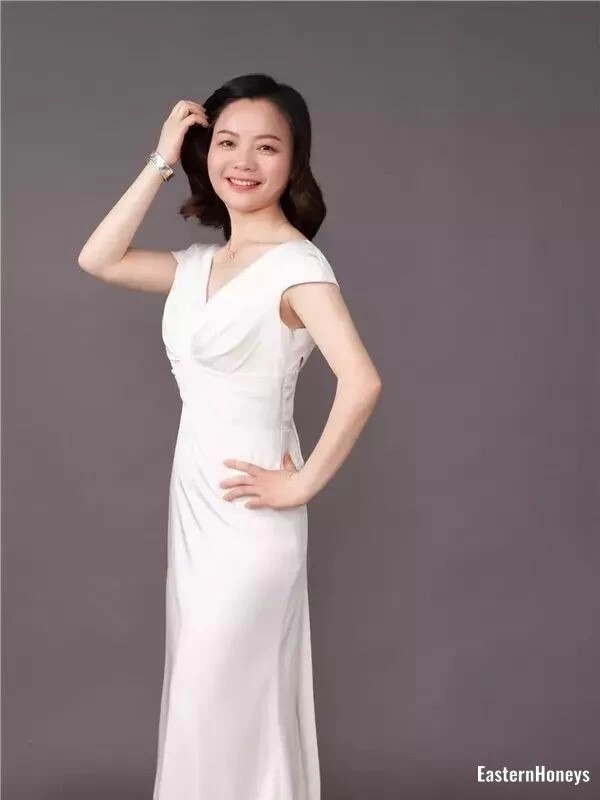 Vicky Tan, 41