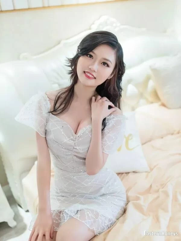 Zhixing, 22