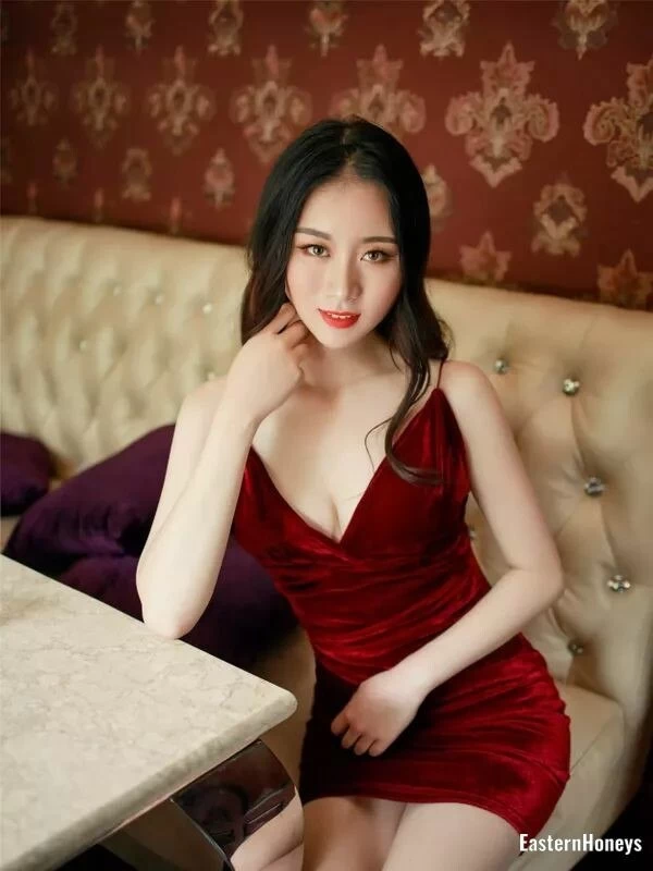 Yin Xia Zhang, 23