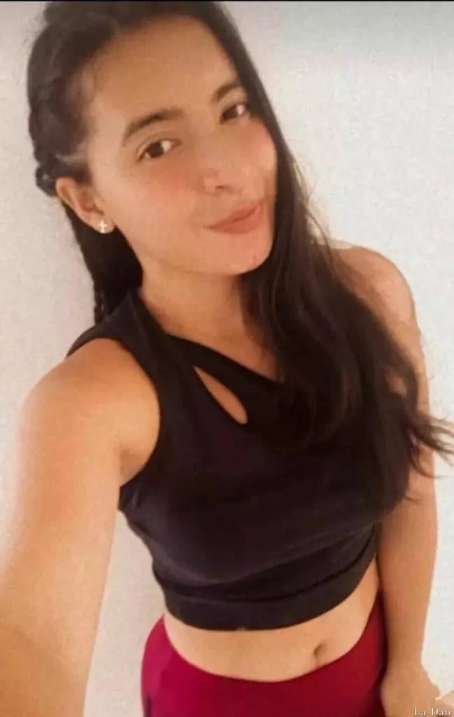 Angie, 22
