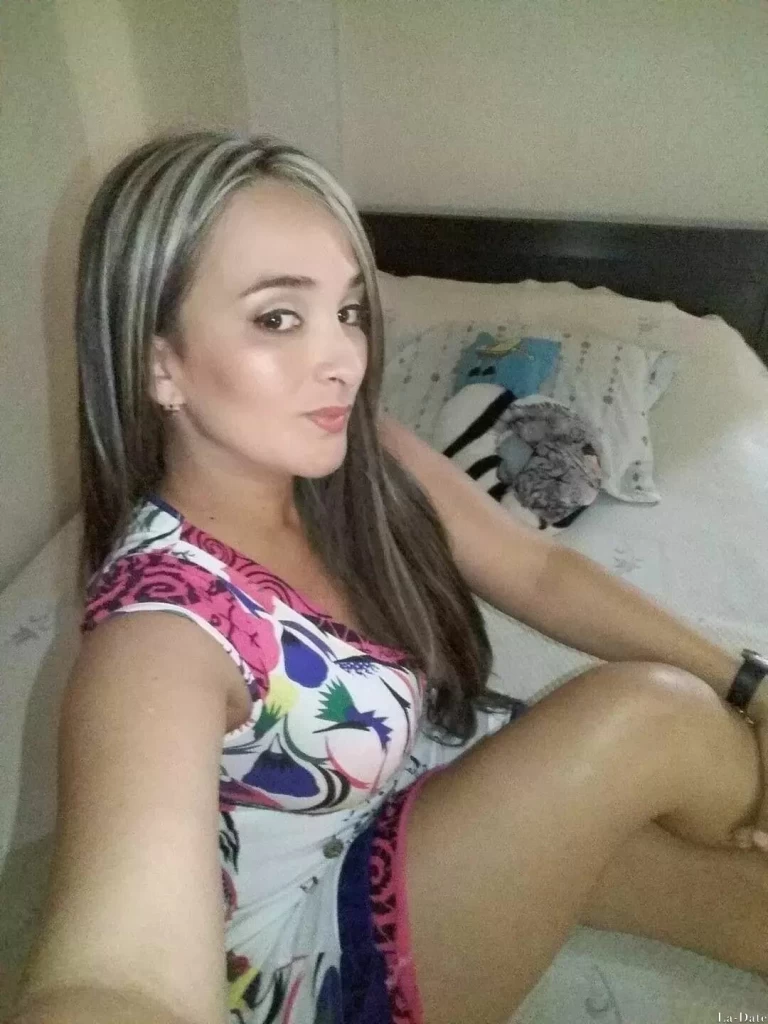 Johana, 40