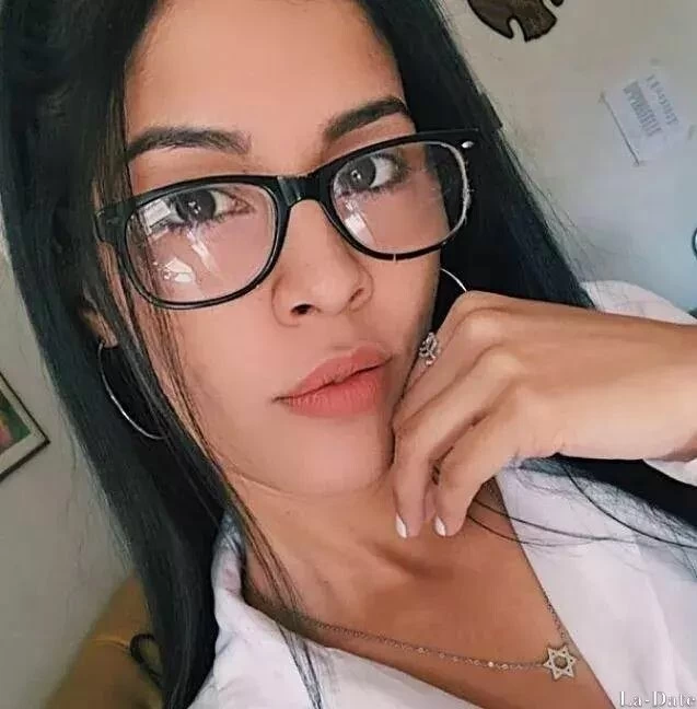 Karla, 21