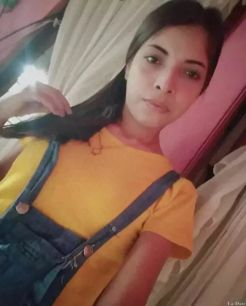 Aimee, 23